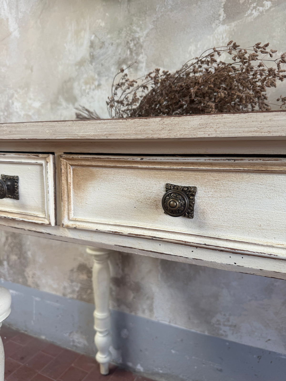 Mobiletto scrivania color avorio stile Shabby Chic