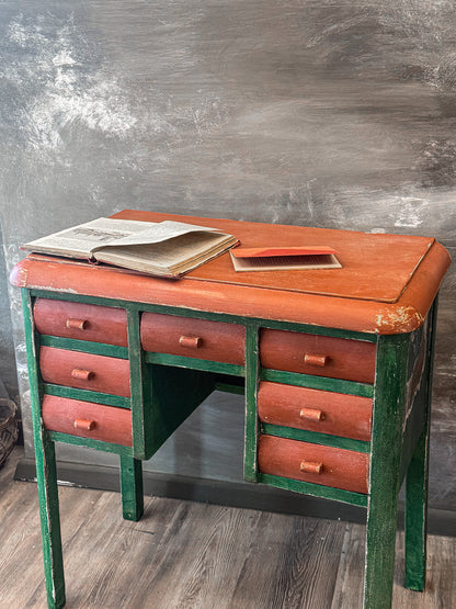 Mobiletto basso con 7 cassettini Vintage