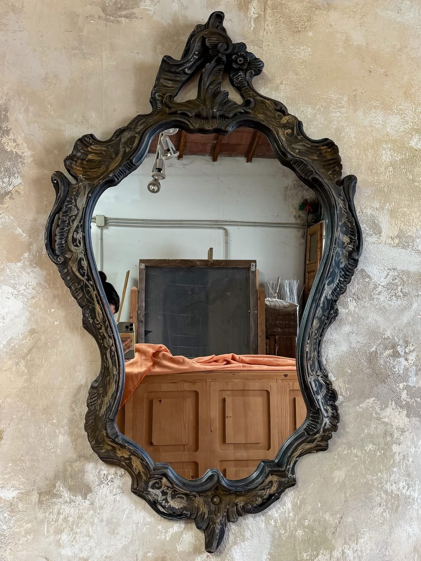 Specchio nero con decoro a mano